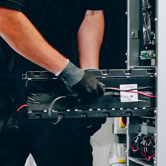 Entrega, instalación y puesta en marcha UPS 3kVa en GBA (por cada UPS)